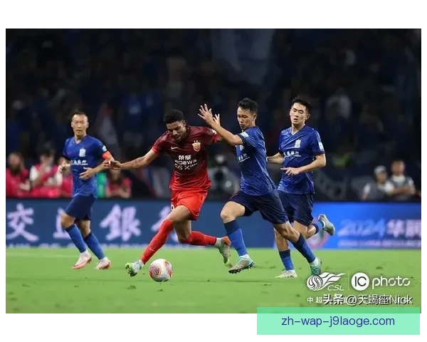 上海申花力克群雄夺足协杯与超级杯双冠荣耀